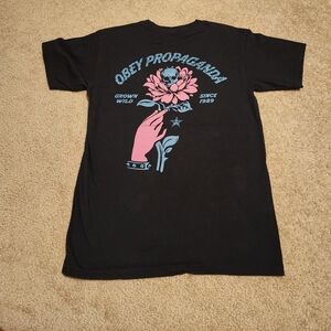 🎀Obey Black Tee with Pink and Blue Floral Graphic Size Junior's Small🎀